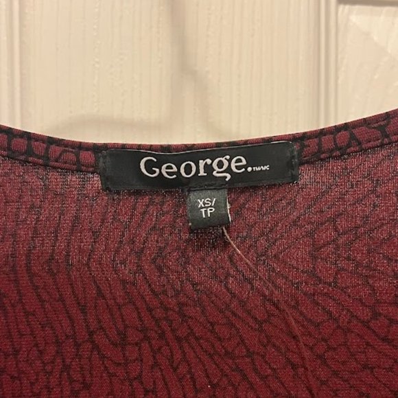 GEORGE Maroon V-Neck Snake Pattern No Sleeve Tie Top (X SMALL) - Picture 3 of 4